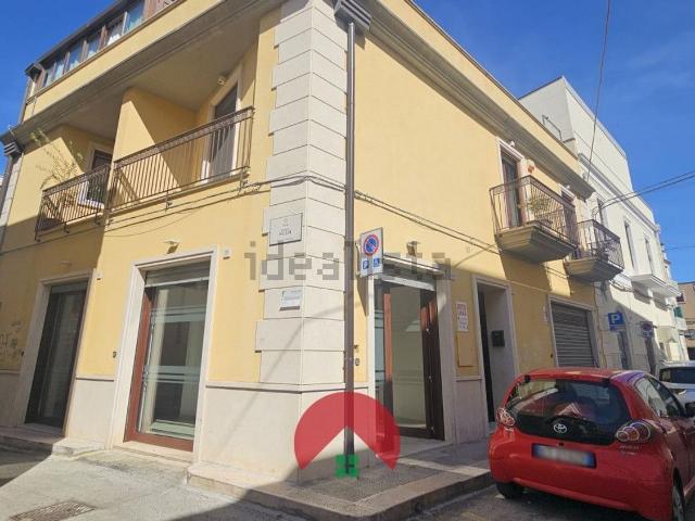Locale in affitto di 50 m² in Via Maggio 1648, 77
