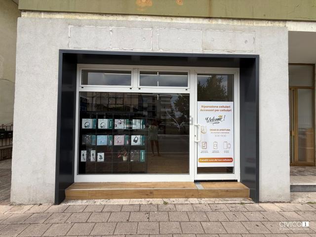 Locale in affitto di 50 m² in Via Roma, 108