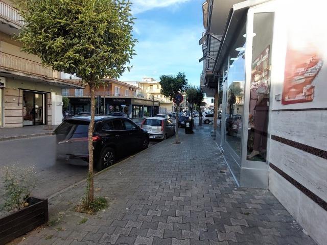 Locale in affitto di 50 m² in Via Roma