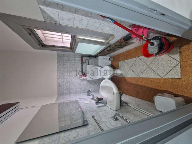 Locale in affitto di 50 m² in Via Sclavons