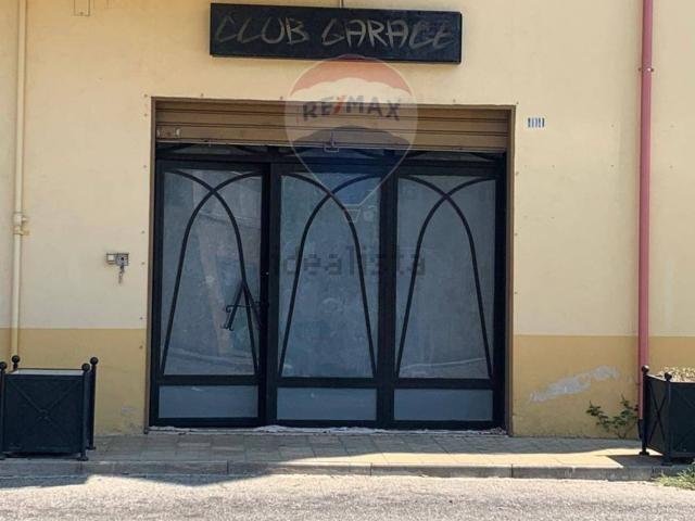 Locale in affitto di 50 m² in Via San Stefano