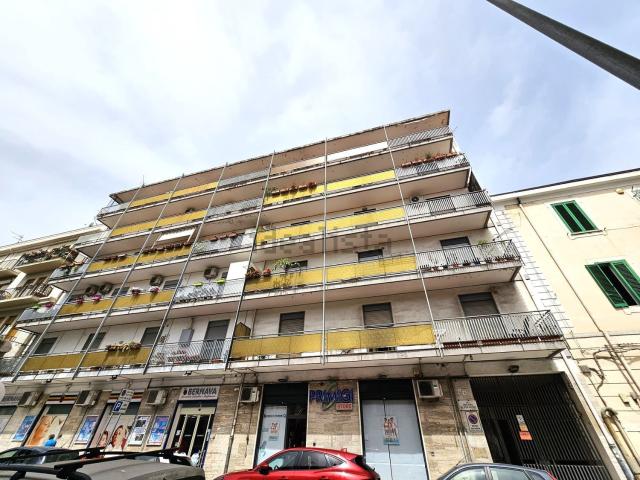 Locale in affitto di 511 m² in Via Santa Maria di Gesù Inferiore, 13