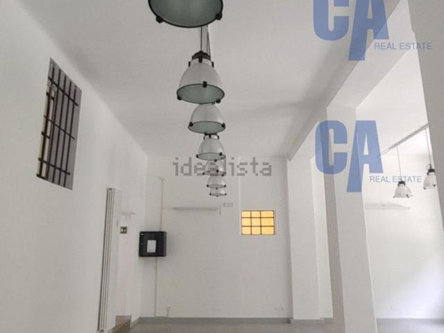 Locale in affitto di 512 m² in Via Tortona
