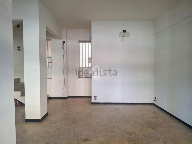 Locale in affitto di 51 m² in Piazza della Consolazione, 5