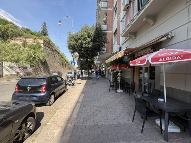 Locale in affitto di 51 m² in Via Torrione, 119