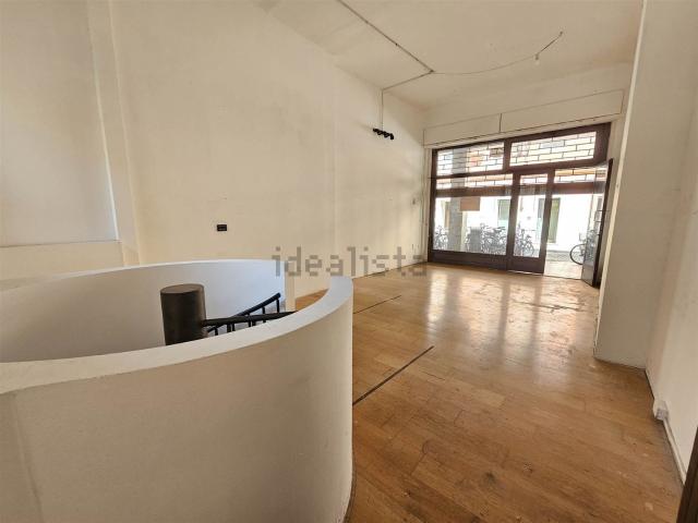 Locale in affitto di 51 m²