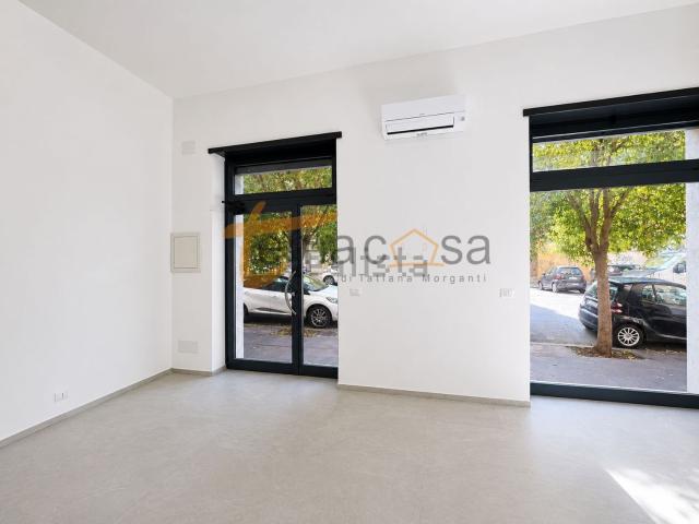 Locale in affitto di 52 m² in Via Alfredo Baccarini