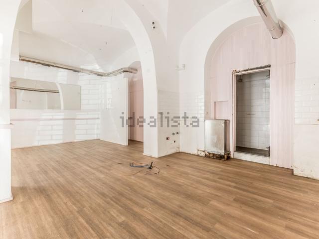 Locale in affitto di 52 m² in Via Cicerone