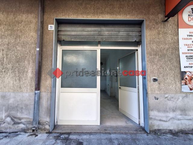 Locale in affitto di 52 m² in Via Firenze, 29
