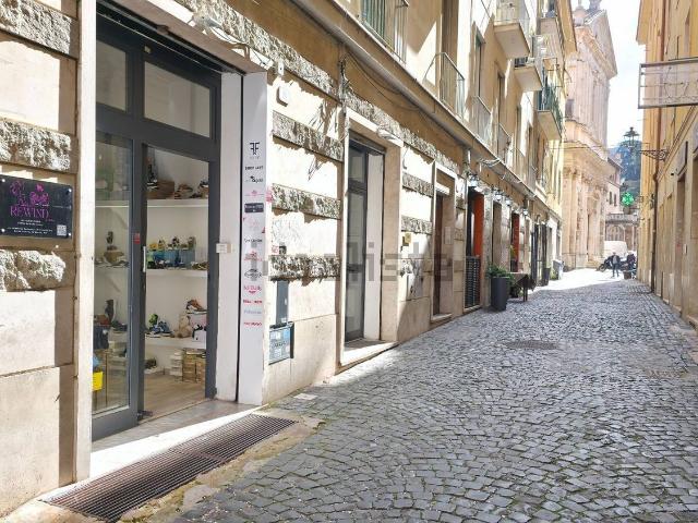 Locale in affitto di 52 m² in Via G. Buttarelli