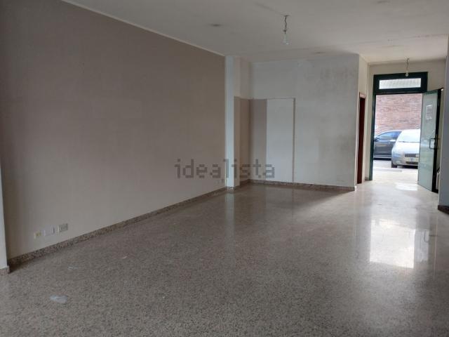 Locale in affitto di 52 m² in Via Giuseppe Garibaldi