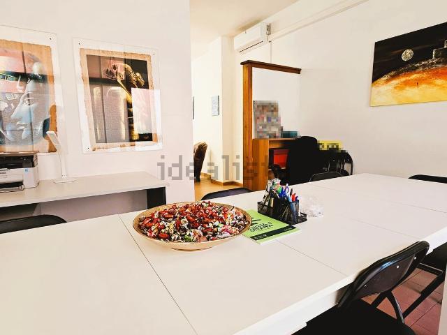 Locale in affitto di 52 m² in Via Monte Cervino
