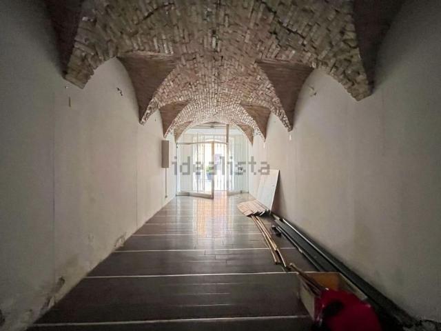 Locale in affitto di 52 m² in Via Santa Maria, 45