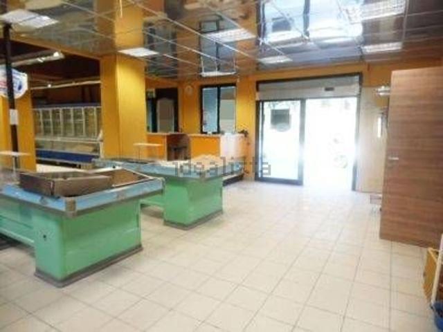 Locale in affitto di 530 m²