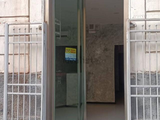 Locale in affitto di 57 m² in Piazza Corsica, 3