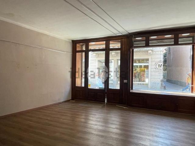 Locale in affitto di 57 m² in Via Giuseppe Garibaldi, 23