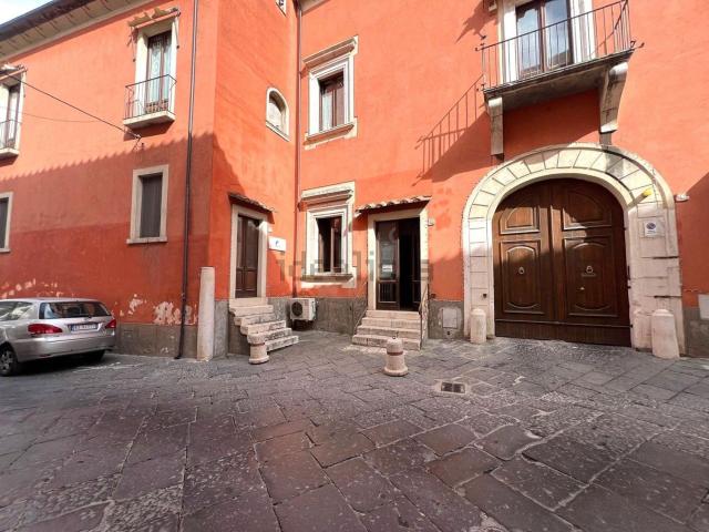 Locale in affitto di 57 m² in Via San Francesco D&apos Assisi, 40