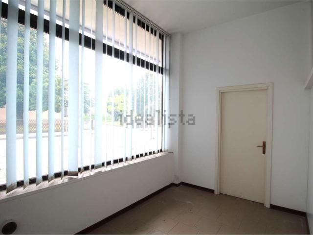 Locale in affitto di 57 m²