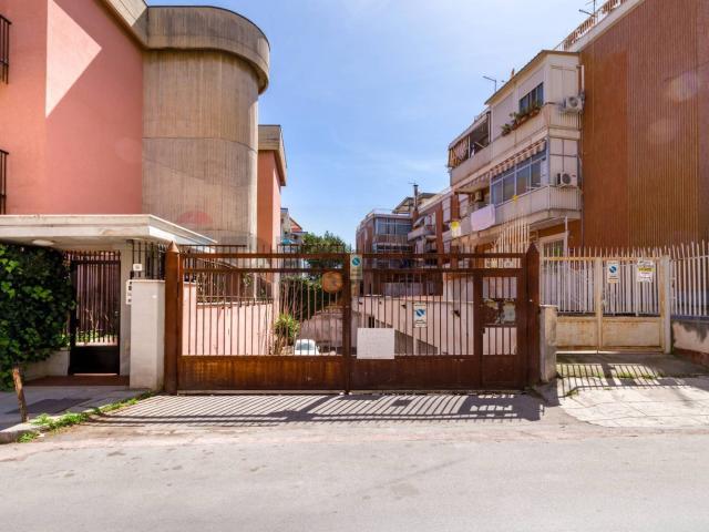 Locale in affitto di 541 m² in Via Conceria, 88