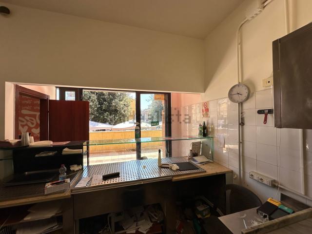 Locale in affitto di 54 m² in Largo della Primavera