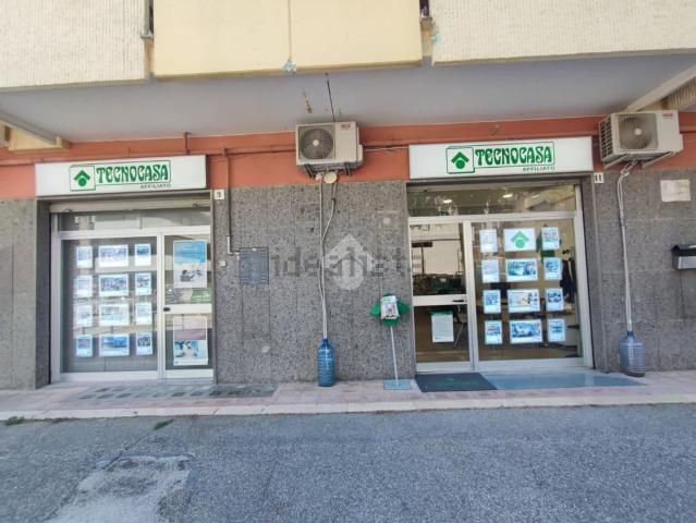 Locale in affitto di 54 m² in Via Padre Ardelio della Bella