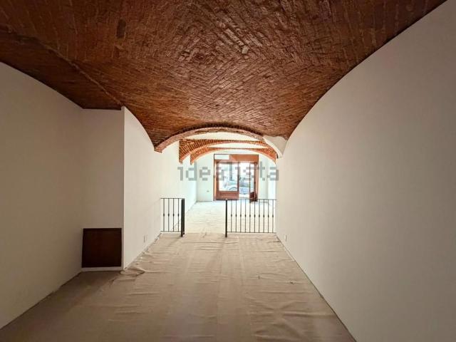 Locale in affitto di 54 m² in Via Rambaudi, 13