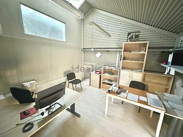 Locale in affitto di 550 m² in Via Beato Cardinale Ildefonso Schuster