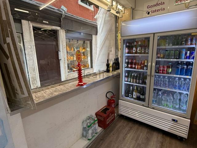 Locale in affitto di 55 m² in Calle dello Spezier, 315