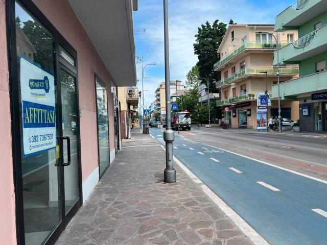 Locale in affitto di 55 m² in Corso Umberto I, 180