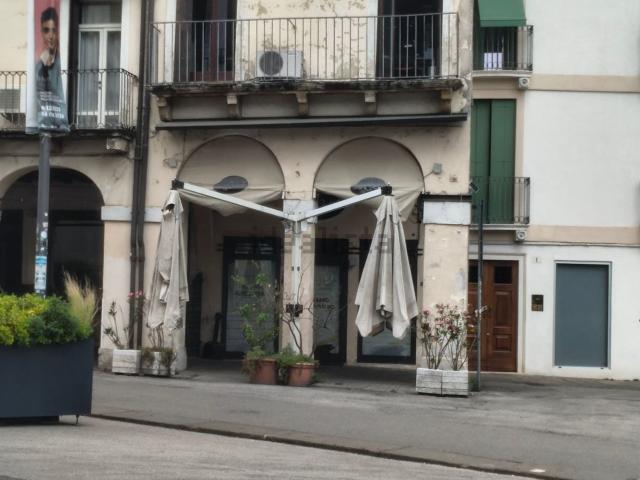Locale in affitto di 55 m² in Piazza Matteotti