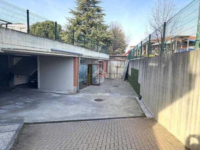 Locale in affitto di 55 m² in Via Torino, 63