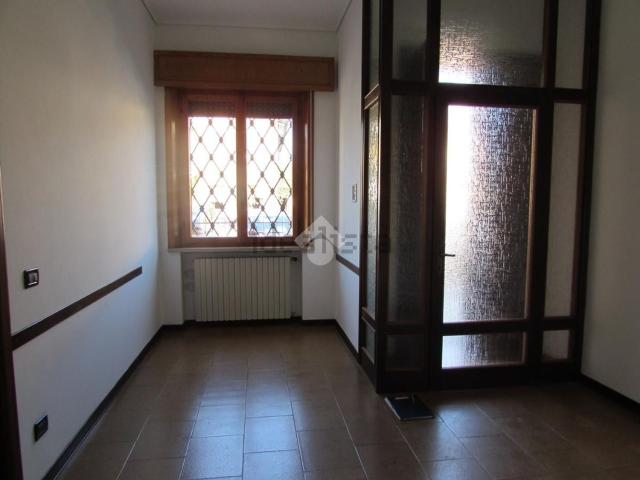 Locale in affitto di 55 m² in Via Unione Europea, 22