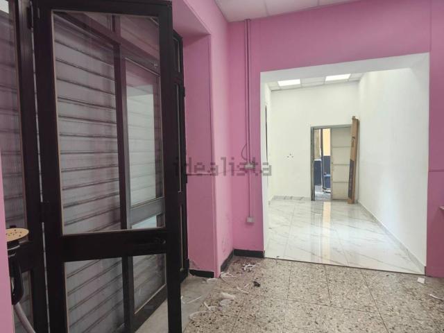Locale in affitto di 55 m² in Via Vittoria