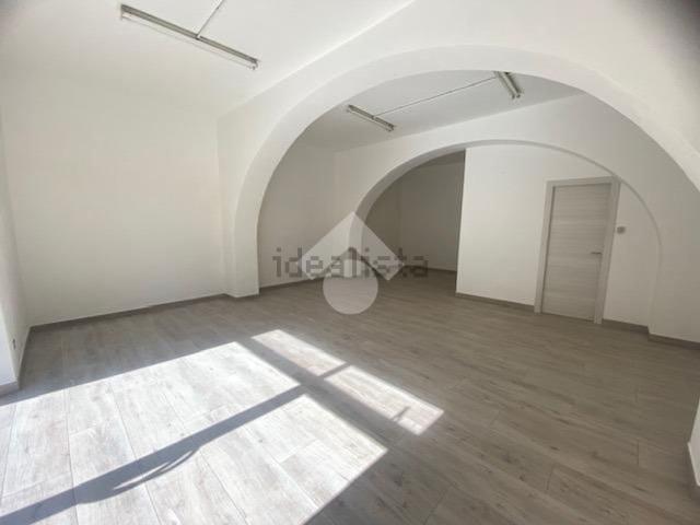 Locale in affitto di 55 m² in Via Alighieri