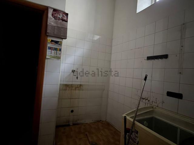 Locale in affitto di 55 m² in Via Cimitile