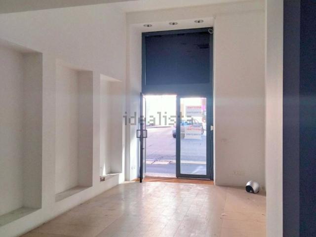 Locale in affitto di 55 m² in Via Giacomo Leopardi, 2