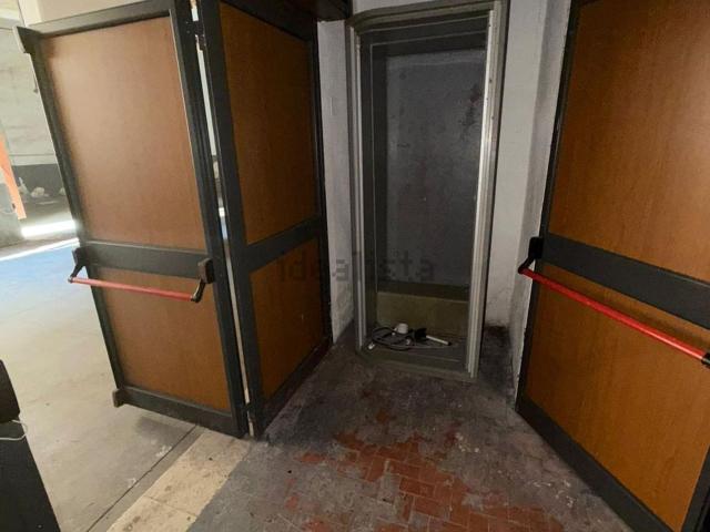 Locale in affitto di 55 m² in Via Guido Jung, 9