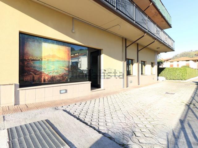 Locale in affitto di 55 m² in Via John Fitzgerald Kennedy