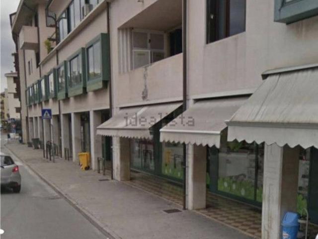 Locale in affitto di 55 m² in Via Podgora