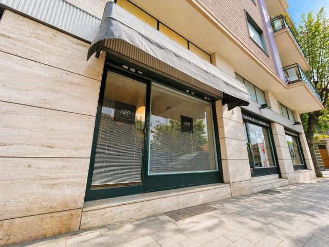 Locale in affitto di 55 m² in Via Stefano Cambiano, 9