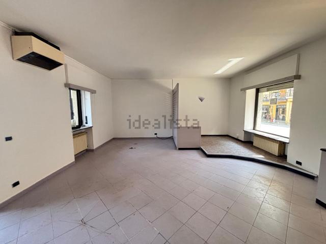 Locale in affitto di 55 m² in Viale Regina Margherita, 8