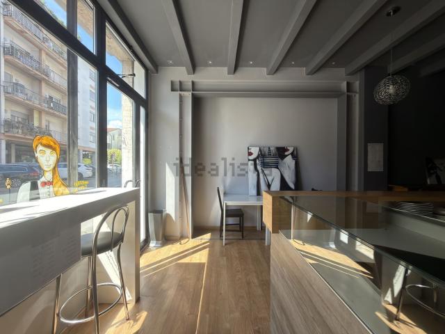 Locale in affitto di 55 m² in Viale Vittorio Veneto, 24