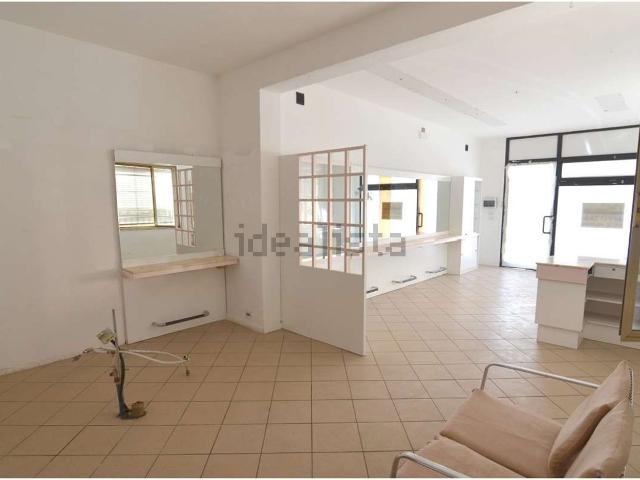 Locale in affitto di 55 m²