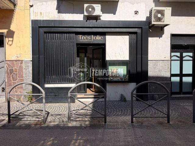 Locale in affitto di 56 m² in Via Cavour, 105