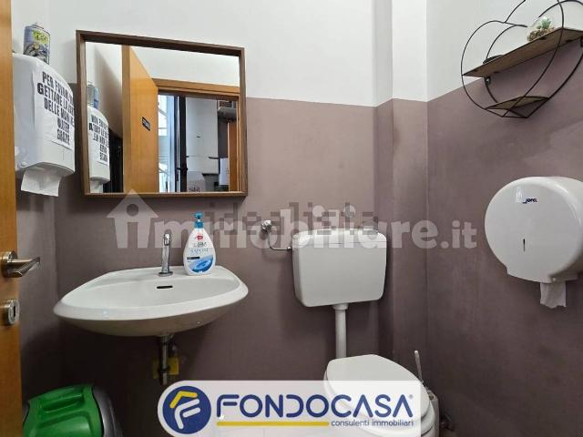 Locale in affitto di 56 m² in Viale della Repubblica