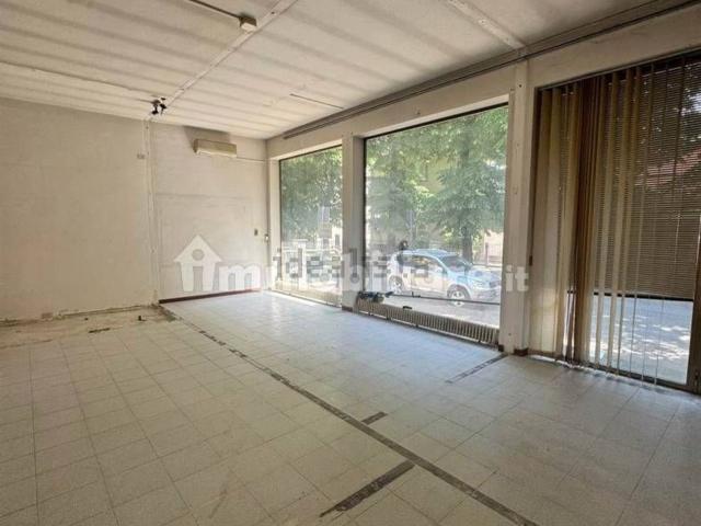 Locale in affitto di 56 m²