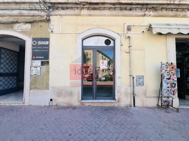 Locale in affitto di 58 m² in Corso Umberto I
