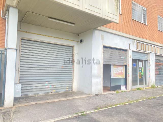 Locale in affitto di 58 m² in Via Tina Pica, 56