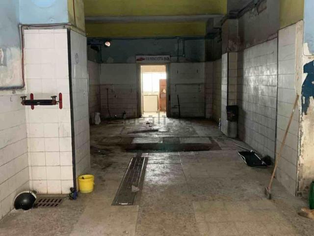 Locale in affitto di 59 m² in Via del Santo