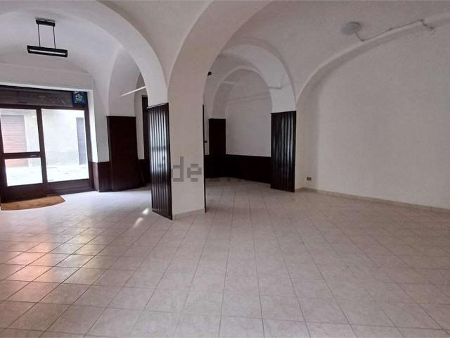 Locale in affitto di 59 m² in Via Leponzi, 5